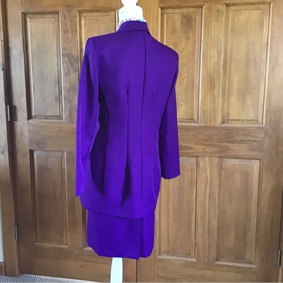 Royal purple Jennifer James two piece suit size 6 Womens - Picture 3 of 4
